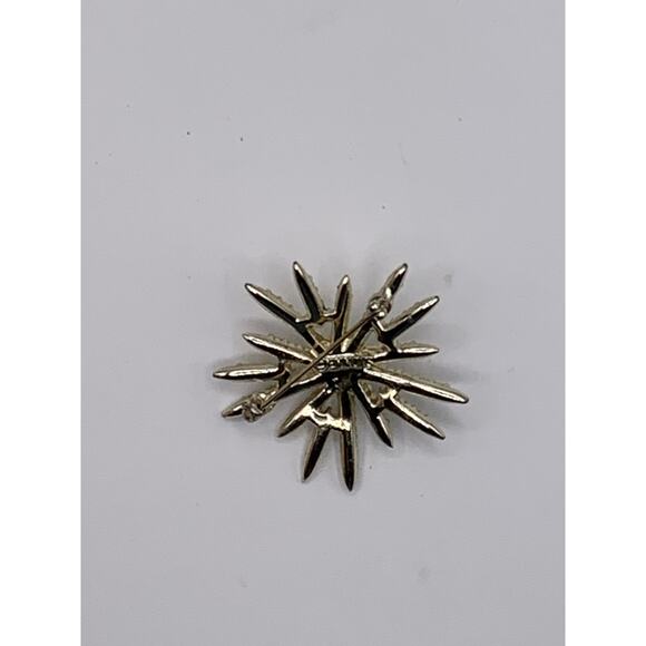 Emmons Brooch with aura borealis rhinestones faux pearl - Picture 5 of 9